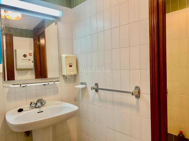 Foto 37b2a6e7-7a82-4108-a069-7643040eb2f3. Lloguer local comercial a calle s bartolome 8 a Cantillana