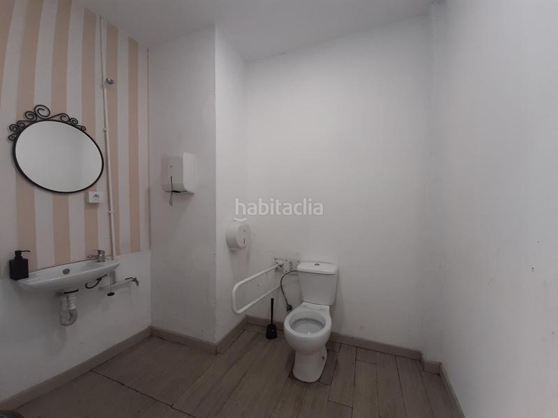 Foto 80c67ac6-8e79-4104-b147-2fc916687e99. Rent business premise in San Carlos - San José Sevilla