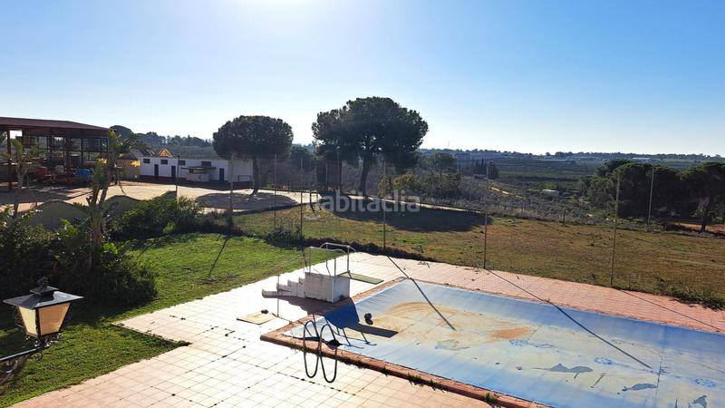 Foto 555422bd-c41a-4a72-8d97-cc58f44e220a. Casale con parcheggio piscina in Mairena del Alcor