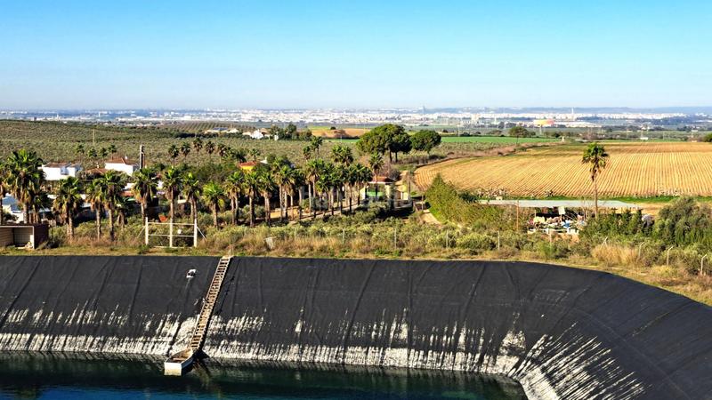 Foto 9da3912e-3d66-4d55-aeca-b14d46579373. Casale con parcheggio piscina in Mairena del Alcor