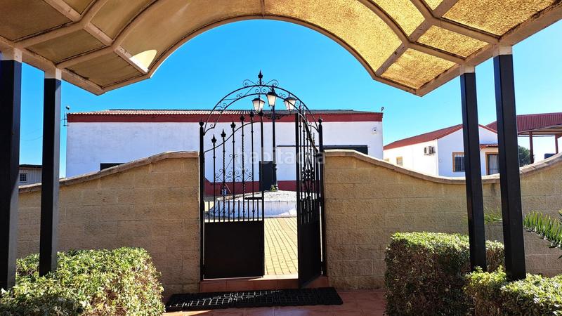 Foto c8f2f943-e5d8-4465-a5e6-bbb07d7faba9. Casale con parcheggio piscina in Mairena del Alcor