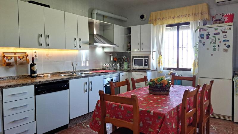 Foto e51b4a2e-be42-4d18-bf85-ce58c4e25708. Casale con parcheggio piscina in Mairena del Alcor