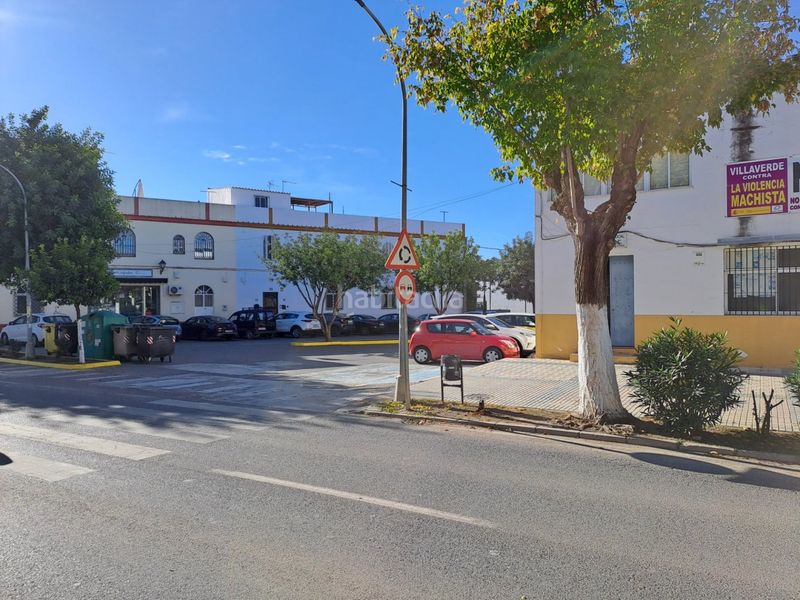 Foto 9539f791-b6b3-4719-9840-86c283eaee8a. Lloguer local comercial a Villaverde del Río