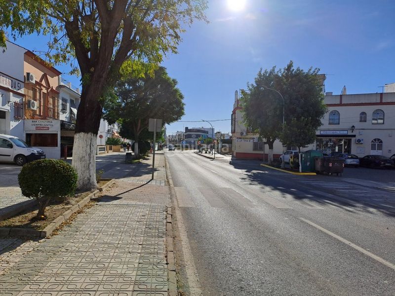 Foto 9a3eb65b-b280-460b-8ed6-993cd8529cde. Lloguer local comercial a Villaverde del Río