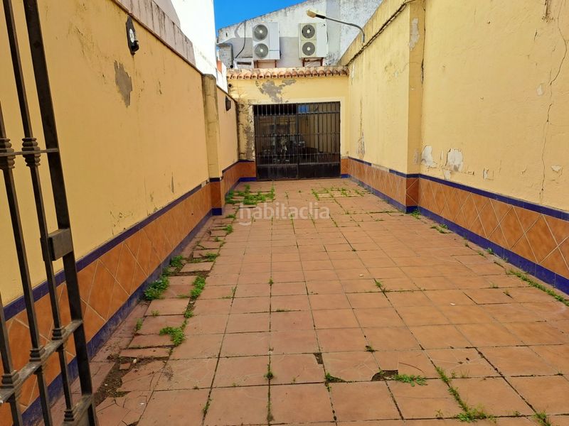 Foto a83e64fe-59c4-4cd4-b73b-a950d9fe24c4. Lloguer local comercial a Villaverde del Río