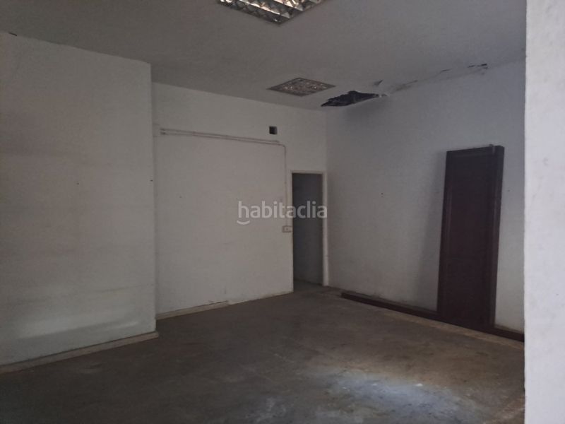 Foto eb04c4c6-e434-4caa-a480-ae38b7f3b4e7. Lloguer local comercial a Villaverde del Río