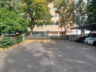 Alquiler Parking coche en Avenida del alcalde luis uruñuela 6. Plaza de garaje en alquiler en sevilla este, frente a fibes