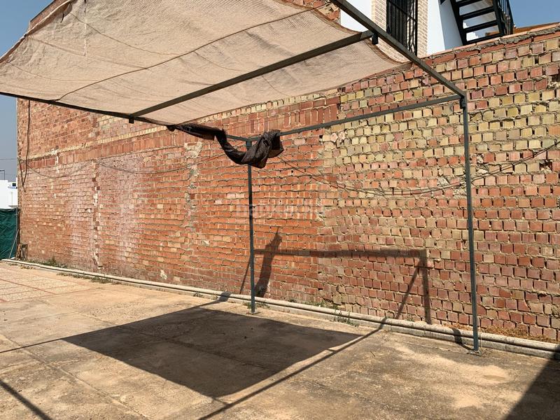 Foto cd2c4e98-73f7-446f-a48d-30f11d09a7af. Terrain résidentiel dans Cantillana