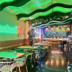 Traspàs Local Comercial a Avenida emilio lemos 26. Venta de bar cafetería en sevilla este  negocio listo para gener