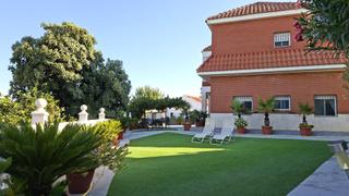 Masia  Calle finca villa santa lucía. Finca en venta en villanueva del río y minas. sevilla