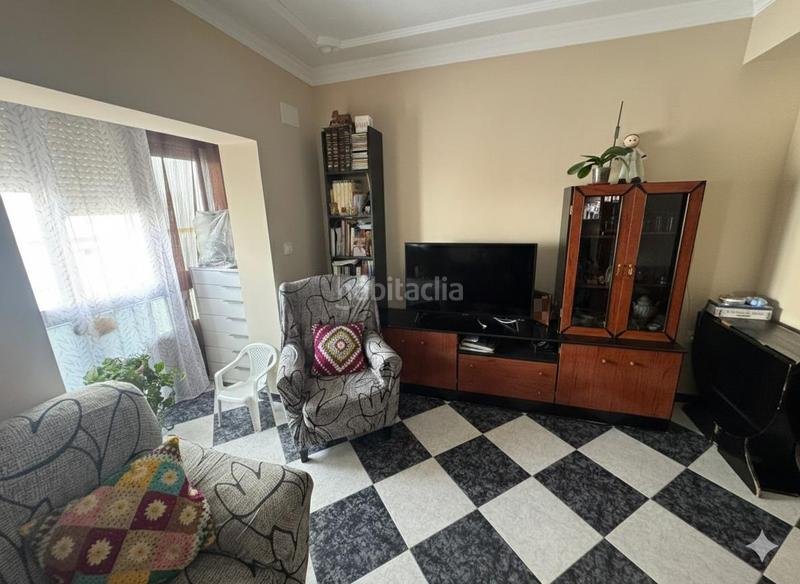 Foto a94f896c-741b-4b43-a77e-162d20877318. Pis a calle santa barbara 11 a El Carmen San Fernando