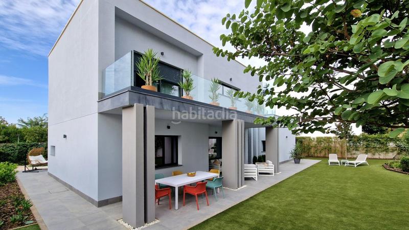 Foto 12616f08-0939-4d7e-9b3c-745631eb9388. Chalet mit parking in Valencina de la Concepción