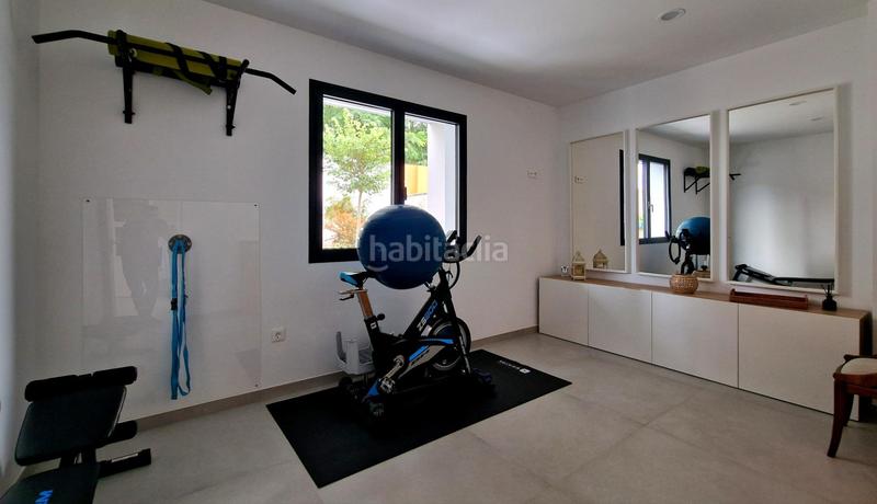 Foto 1d0a48bd-b4c5-4906-a9f2-230e45a18e9e. Chalet mit parking in Valencina de la Concepción