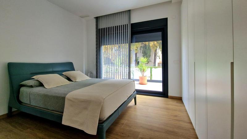 Foto 35d5386e-a055-4215-b40b-0091269caf86. Chalet mit parking in Valencina de la Concepción