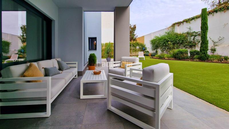 Foto c4a3399d-abaf-42e9-8fc5-5bd0f6494274. Chalet mit parking in Valencina de la Concepción