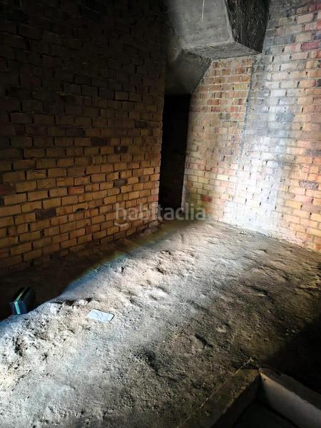 Foto 6fda1fca-b0d6-47c0-8c6f-1c8c157d2b97. Geschäftsraum in calle de virgilio mattoni 24 in El Cerro Sevilla