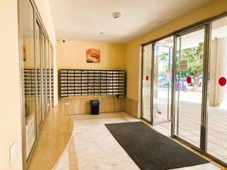 Pis a Avenida de la aeronáutica 9. Inversión inteligente  piso con licencia turística en sevilla es