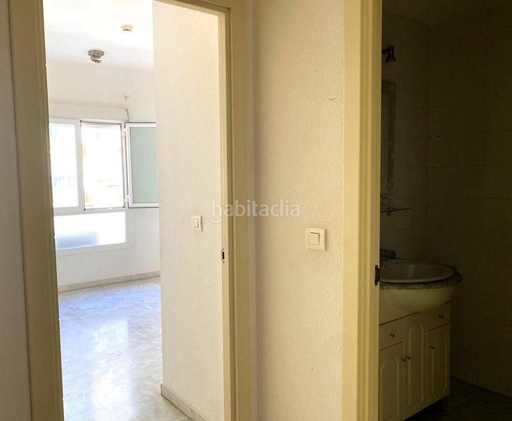 Foto 899f9a37-bd14-4878-ac65-b180c9c8ed94. Pis a avenida de la aeronáutica 9 a Urbadiez - Entrepuentes Sevilla