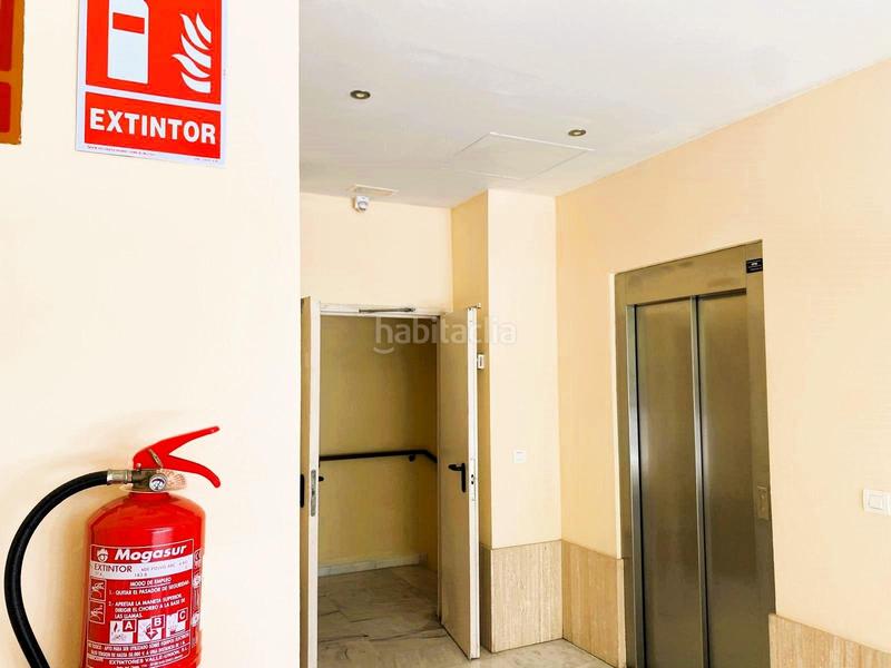 Foto a3db51af-4545-405e-9c81-05e39d4f34ea. Pis a avenida de la aeronáutica 9 a Urbadiez - Entrepuentes Sevilla