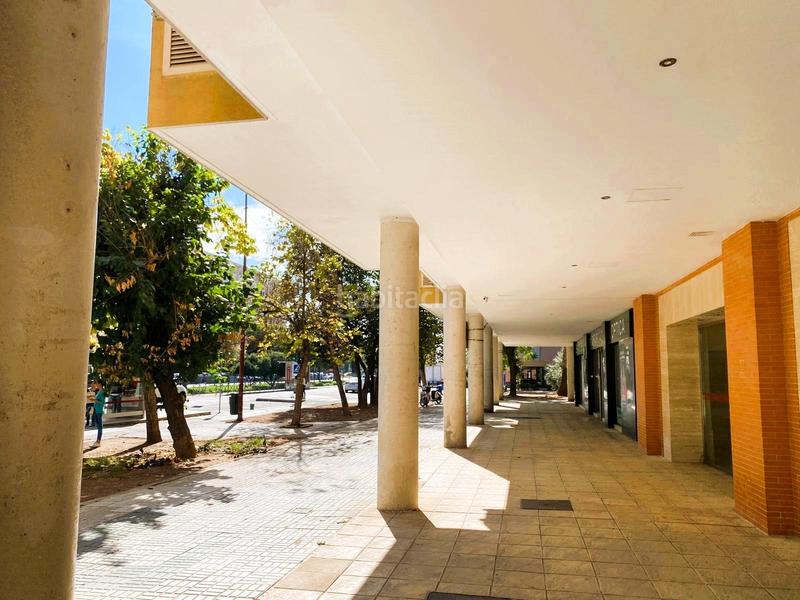 Foto baa3f71a-5947-416a-94e4-a08d070d021b. Pis a avenida de la aeronáutica 9 a Urbadiez - Entrepuentes Sevilla