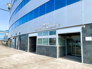 Aparcament cotxe a Avenida avenida biología 12. Inversión  garaje   2 coches grandes trastero ,  sevilla