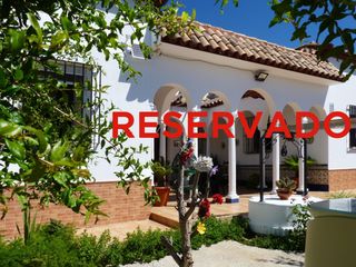 Maison à Montellano. Magnífico chalet independiente urbano en montellano con patio an