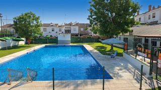 Casa adossada a Arco Norte - Avda España. Vivienda adosada en arco norte, dos hermanas. sevilla