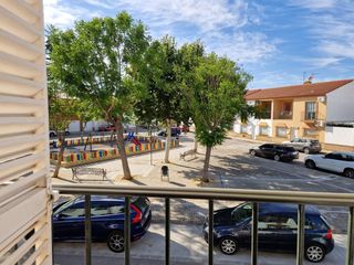 Maison jumelée  Plaza nª sª de consolación. Adosado con gran patio, frente a parque y a 20 min de sevilla.