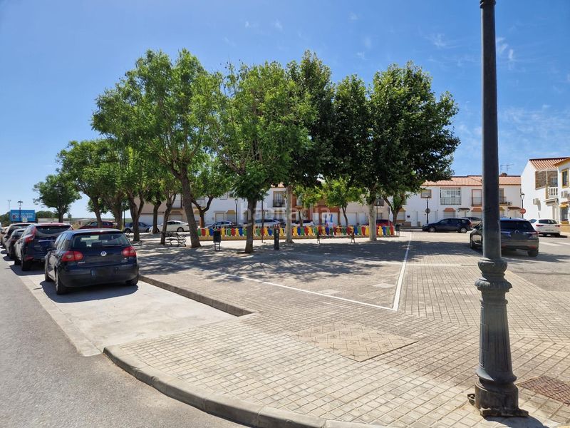 Foto e3a6e765-ecc1-444d-aaf1-98efda024fb4. Casa adossada amb calefacció a Umbrete