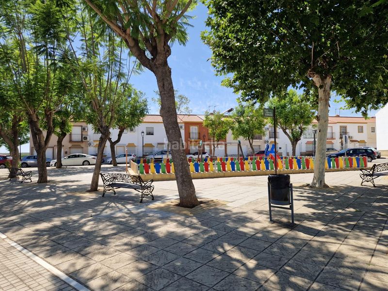 Foto ed5f0d44-319b-4f65-9b7d-f2721276b96f. Casa adossada amb calefacció a Umbrete