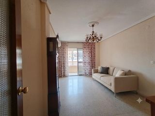 Pis  Calle diego puerta 3. Tu nuevo hogar te espera! piso luminoso con balcón y excelente u