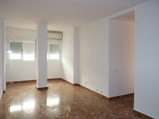 Location Appartement  Calle luis montoto. Piso de 3 dormitorios en luis montoto