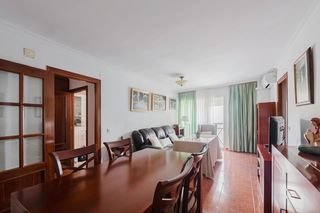 Appartement  Calle resolana 8. Piso en calle resolana frente a la macarena, ubicación de lujo