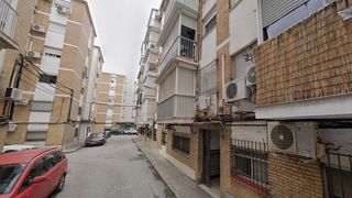 Appartement à Calle peñaflor 3. Inmueble ocupadosin posesión. piso en venta en calle peñaflor  c