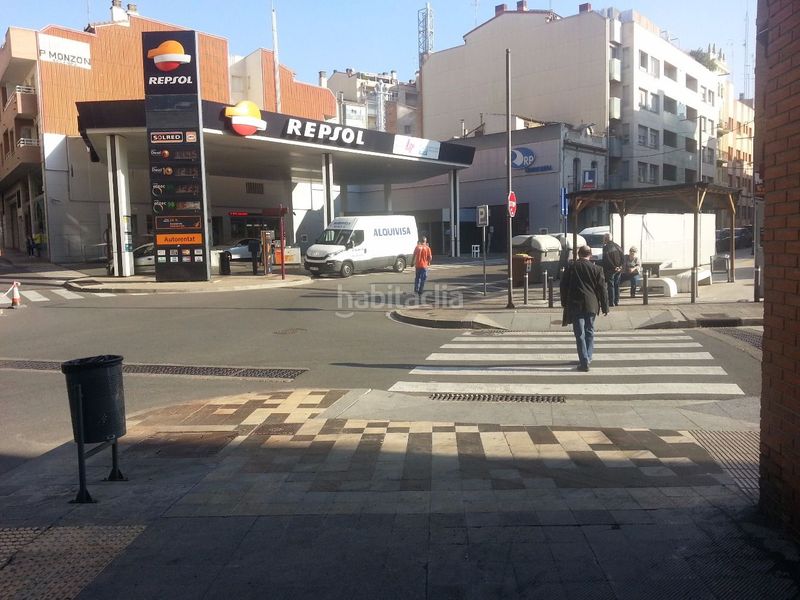 Foto e089efd8-a7e4-48e3-bab9-efc3a7cc0cb2. Affitto locale commerciale in carrer acadèmia 31 in Lleida