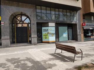 Lloguer Local Comercial a Plaça de les missions 8. Centrico local comercial de 660m2 en la zona alta de lleida, con