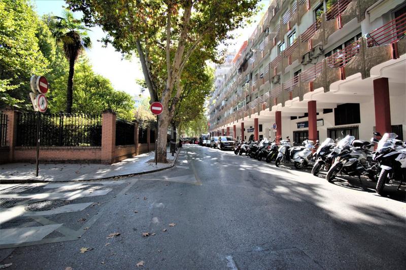 Foto b94609b6-7a0a-492b-844e-ccfeec488bf6. Alquiler local comercial  av. de las fuerzas armadas en Granada