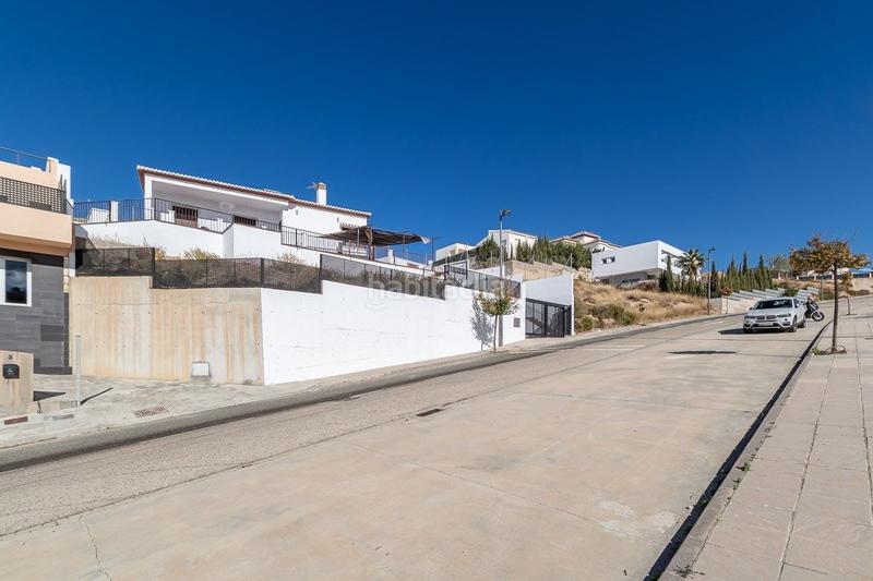 Foto 411c61aa-cc5b-4bf5-afa1-c1ea55d3acf6. Casa  una sola planta en Altos de la Zubia en Zubia (La)