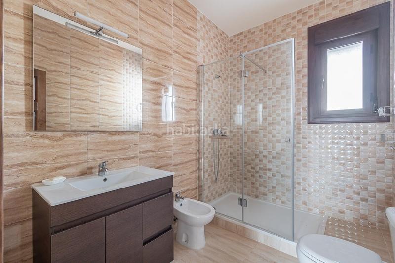 Foto ada97a6f-6750-497b-bb8a-b02594d6d80c. Casa  una sola planta en Altos de la Zubia en Zubia (La)