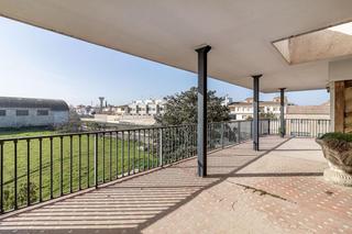 Masia a Santa Fe. Casa con terreno y nave en santa fe