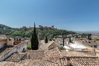 Casa a Aljibe de trillo 23. Casa para rehabilitar en el albaicín, con proyecto y licencia.