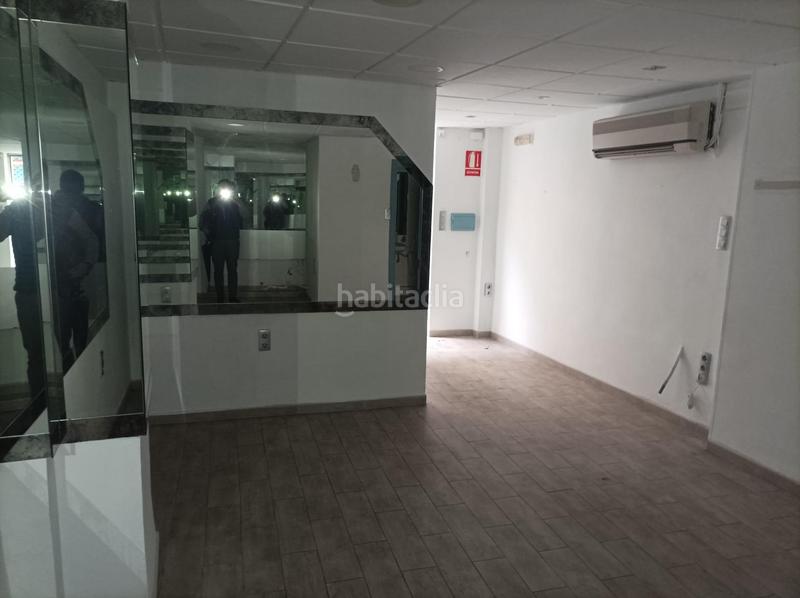 Foto 1e35f74b-8699-43cc-9ddc-c9c7138ac43c. Location local commercial dans Camino de Ronda Granada