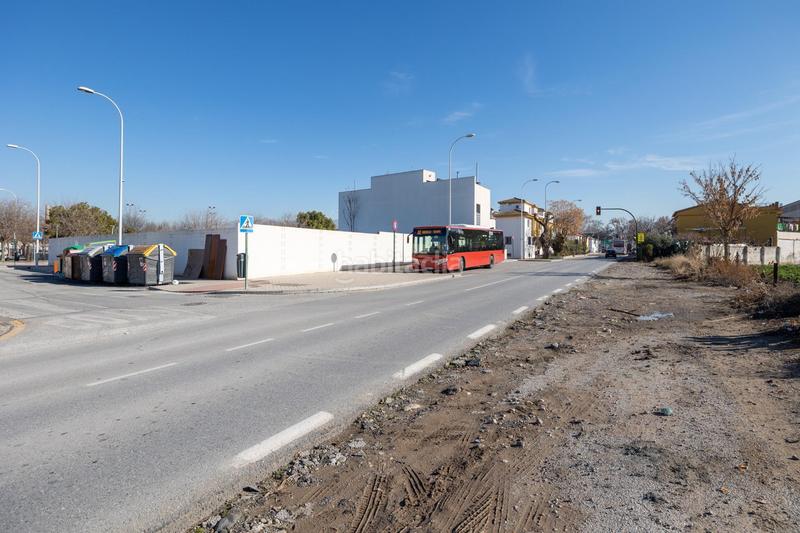 Foto ad845271-4ed2-4e86-abe8-f68332fa8bd3. Terreno residenziale in Bobadilla Granada