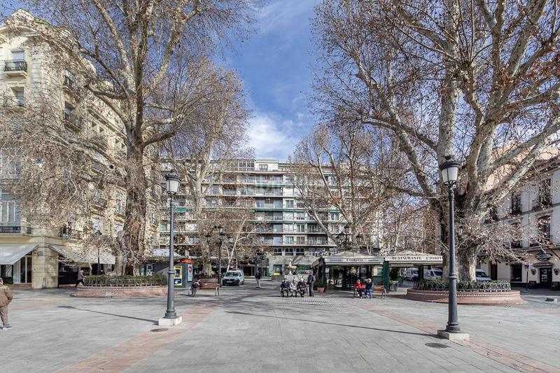 Foto cee4455b-df1c-499e-ac2e-3b51ba03ba96. Piso en plaza del campillo 5 magnifico piso reformado con todo lujo de detalles en pleno centro... plaza del campillo! en Granada