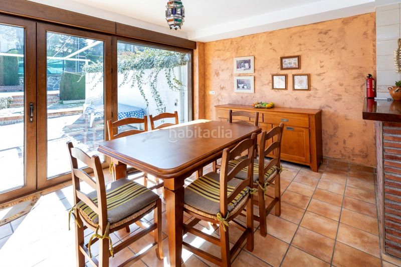 Foto cc1d378f-3b86-4bb2-84f0-d6c1e2557235. Xalet amb aparcament piscina a Barrio de la Vega Monachil