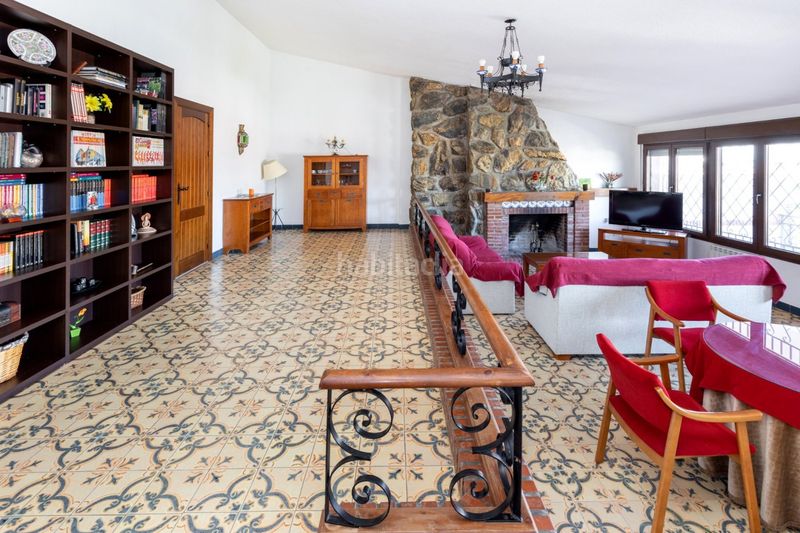 Foto db24b24c-fc29-4d8f-9609-68713fff9582. Xalet amb aparcament piscina a Barrio de la Vega Monachil