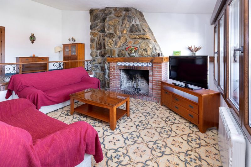 Foto ec447bd4-382c-42c7-842e-b16db4706dfb. Xalet amb aparcament piscina a Barrio de la Vega Monachil