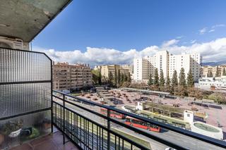 Rent Flat in Pajaritos. Rebajado gran piso en constitución