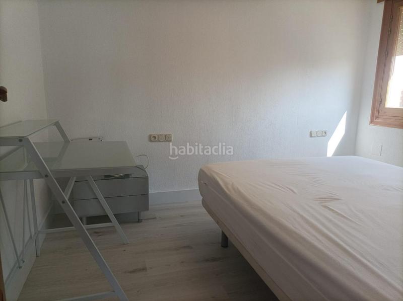 Foto 750af7a0-4cd9-489e-9423-8d5167c6fe91. Location appartement dans Barrio de Zaidín Granada