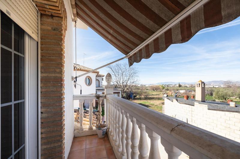 Foto 806e98d4-dc8b-4bb1-bed2-8597189eabaf. Chalet in hijuelas de parras in Ogíjares